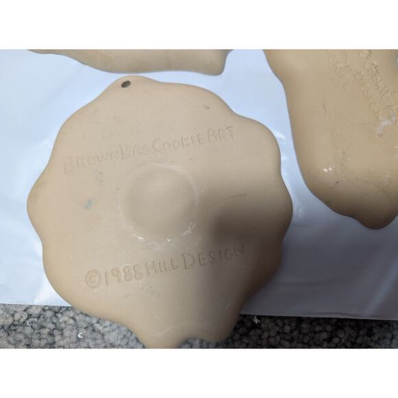 Vintage Brown Bag Cookie Art Molds Stoneware Set Of 3 Angel Wreath - Picture 4 of 8